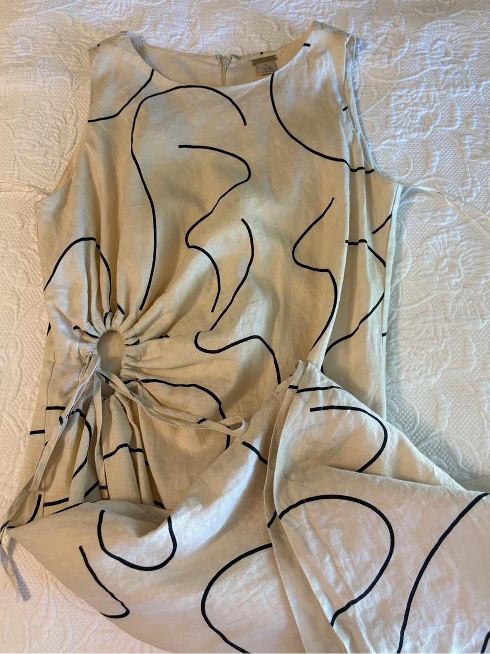 Magaschoni Cream Midi Dress with Black Abstract Lines  - Size 6 EUC - Picture 3 of 8